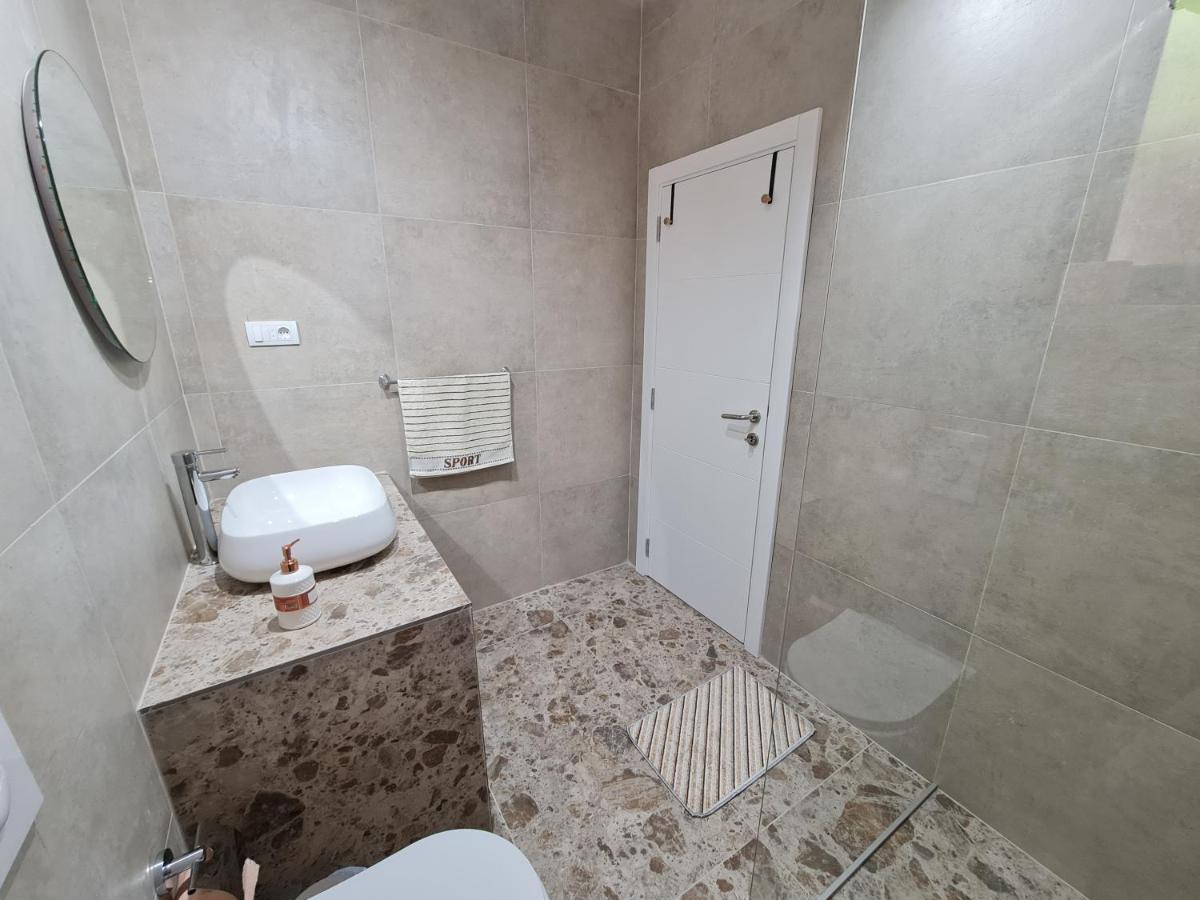 Stefanelo Apartment Улцин Екстериор снимка