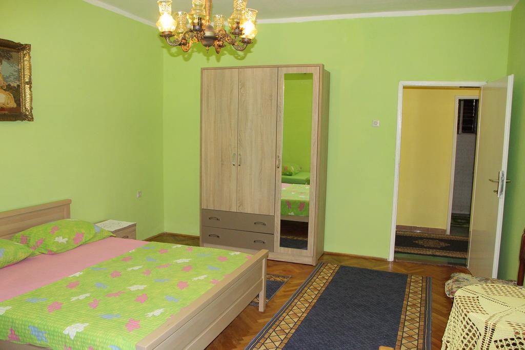 Stefanelo Apartment Улцин Екстериор снимка